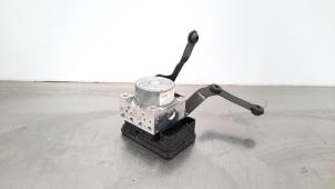 Gebruikte ABS Pomp Ford Fiesta 7 1.5 EcoBoost 12V ST Prijs € 199,65 Inclusief btw aangeboden door Autohandel Didier