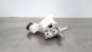 Gebruikte Hoofdremcilinder Ford Fiesta 7 1.5 EcoBoost 12V ST Prijs € 66,55 Inclusief btw aangeboden door Autohandel Didier