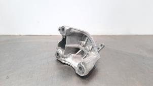 Gebruikte Motorsteun Ford Fiesta 7 1.0 EcoBoost 12V Prijs € 30,25 Inclusief btw aangeboden door Autohandel Didier