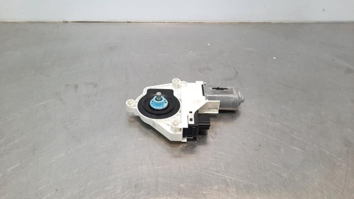 Motor for power tailgate closer Audi A6
