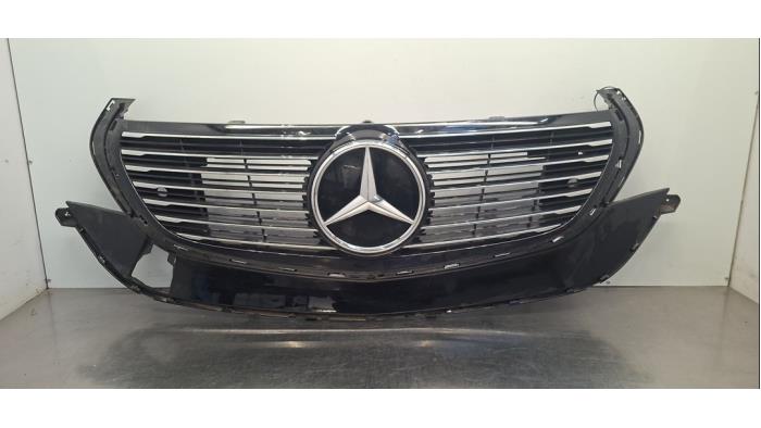 Calandre Mercedes EQC