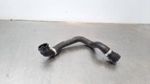 Gebruikte Koelwaterslang Mercedes EQC (N293) 400 4-Matic Prijs € 30,25 Inclusief btw aangeboden door Autohandel Didier