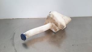 Gebruikte Ruitensproeiertank voor Ford Ranger 2.2 TDCi 16V 4x4 Prijs € 36,30 Inclusief btw aangeboden door Autohandel Didier