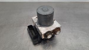 Gebruikte ABS Pomp Ford Ranger 2.2 TDCi 16V 4x4 Prijs € 266,20 Inclusief btw aangeboden door Autohandel Didier