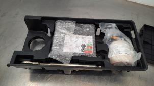 Gebruikte Krikset Peugeot 3008 II (M4/MC/MJ/MR) 1.6 16V PureTech 180 Prijs € 66,55 Inclusief btw aangeboden door Autohandel Didier