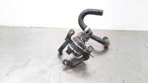 Gebruikte Extra waterpomp Kia Niro I (DE) 1.6 GDI Hybrid Prijs € 199,65 Inclusief btw aangeboden door Autohandel Didier