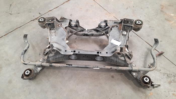 Subframe Landrover Discovery