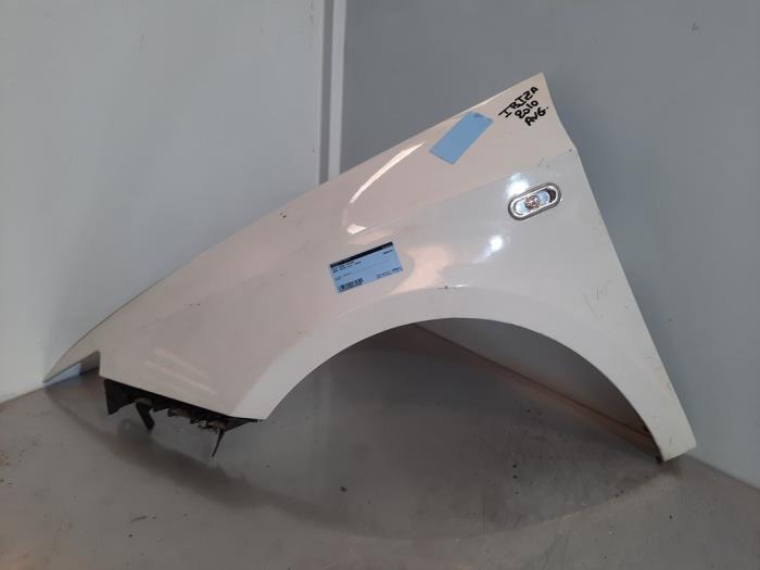 Ekran lewy przód Seat Ibiza