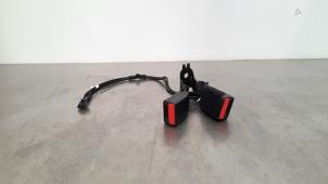 Gebruikte Veiligheidsgordel Insteek rechts-achter Opel Corsa F (UB/UH/UP) 1.2 Turbo 12V 100 Prijs € 48,40 Inclusief btw aangeboden door Autohandel Didier