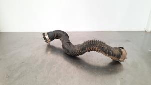 Gebruikte Intercooler Buis Mercedes CLA Shooting Brake (117.9) 1.6 CLA-180 16V Prijs € 30,25 Inclusief btw aangeboden door Autohandel Didier