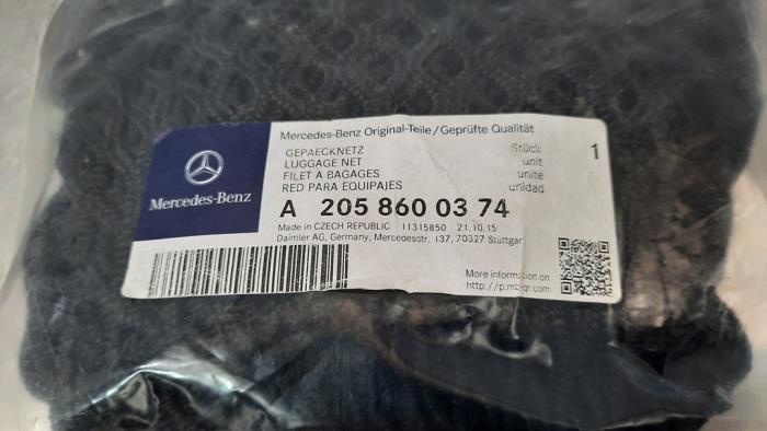 Bagagenet van een Mercedes-Benz C (C205) C-220d 2.2 16V BlueTEC 2015