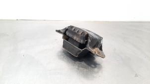 Gebruikte Motorrubber Volkswagen Touran (5T1) 1.6 TDI SCR BlueMotion Technology Prijs € 36,30 Inclusief btw aangeboden door Autohandel Didier