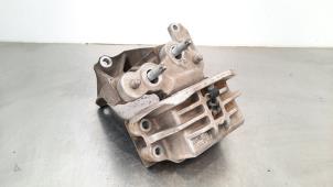 Gebruikte Motorrubber Ford Transit 2.0 TDCi 16V Eco Blue 170 Prijs € 30,25 Inclusief btw aangeboden door Autohandel Didier