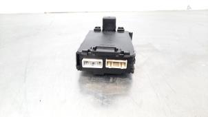 Bodycontrol Module van een Mazda CX-5 II (KF) 2.5 SkyActiv-G 194 16V 4WD 2018