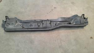 Gebruikte Tussenrichel voor Peugeot 2008 (UD/UK/UR/US/UX) 1.5 BlueHDi 110 Prijs € 42,35 Inclusief btw aangeboden door Autohandel Didier