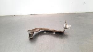 Gebruikte Steun (diversen) Renault Clio IV (5R) 0.9 Energy TCE 90 12V Prijs € 18,15 Inclusief btw aangeboden door Autohandel Didier