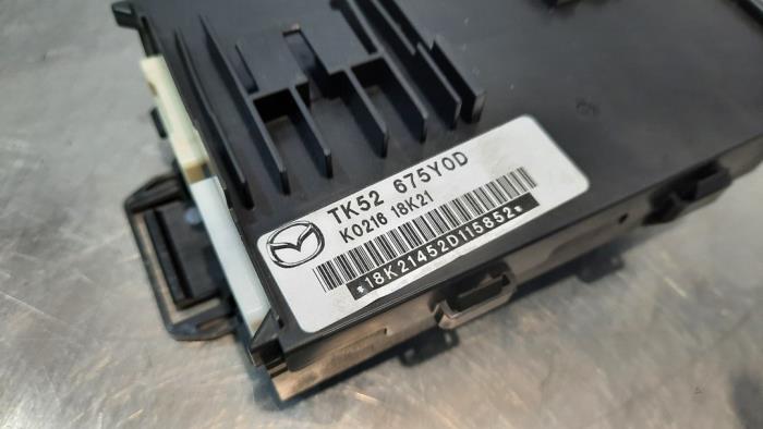 Bodycontrol Module van een Mazda CX-5 (KF) 2.0 SkyActiv-G 165 16V 2WD 2019