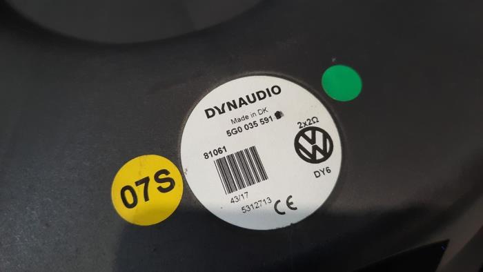 Luidspreker van een Volkswagen Golf VII (AUA) 2.0 R 4Motion 16V 2017