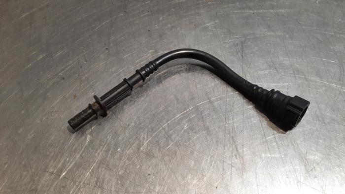 Gebruikte Oliedruk Leiding Peugeot 2008 (UD/UK/UR/US/UX) 1.2 VTi 12V PureTech 130 Prijs € 18,15 Inclusief btw aangeboden door Autohandel Didier
