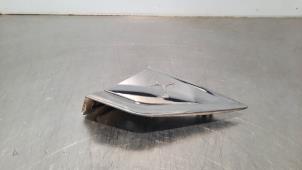 Gebruikte Sierlijst DS Automobiles DS 7 Crossback 1.6 16V E-Tense 225 Prijs € 24,20 Inclusief btw aangeboden door Autohandel Didier