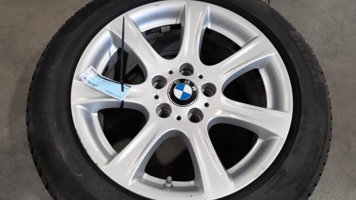 Jante + pneu d&#039;hiver BMW 3-Série