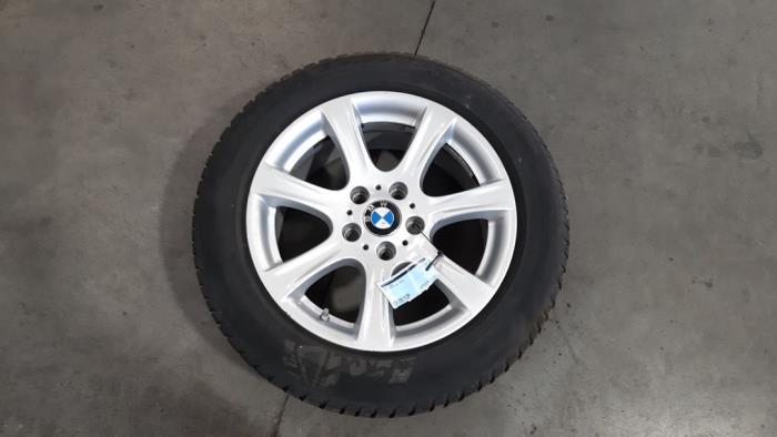 Llanta y neumático de invierno BMW 3-Serie