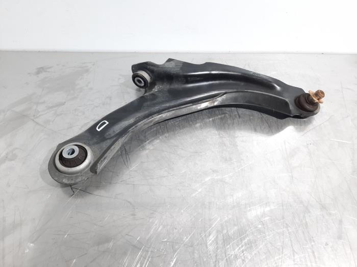 Bras de suspension avant droit Renault Clio
