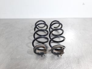 Gebruikte Schroefveer achter Mini Mini Convertible (F57) 1.5 12V Cooper Prijs € 66,55 Inclusief btw aangeboden door Autohandel Didier