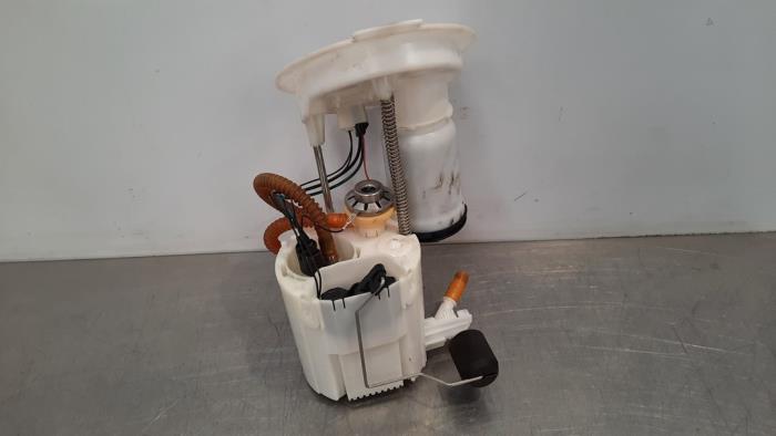 Gebruikte Tank element Pomp BMW 1 serie (F20) 114i 1.6 16V Prijs € 108,90 Inclusief btw aangeboden door Autohandel Didier