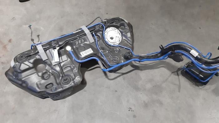 Réservoir de carburant Mercedes GLC-Klasse