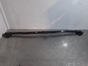 Gebruikte Motorbalk Volvo V40 (MV) 2.0 D2 16V Prijs € 96,80 Inclusief btw aangeboden door Autohandel Didier