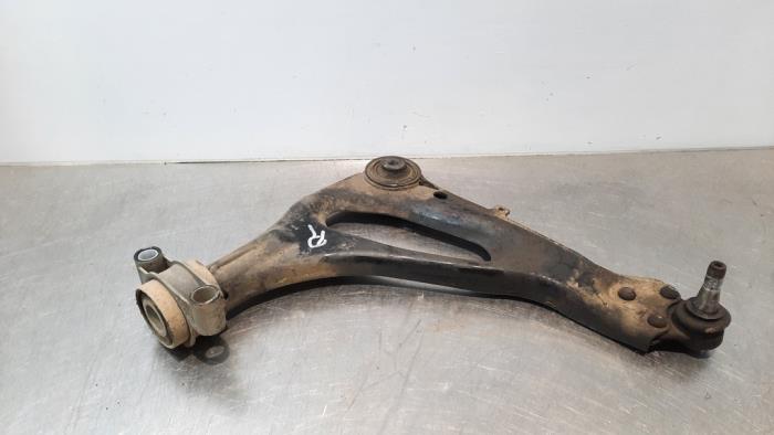 Bras de suspension avant droit Mercedes Vito