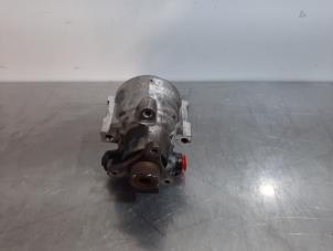 Gebruikte Servopomp Renault Laguna III Estate (KT) 2.0 dCi 16V 150 Prijs € 54,45 Inclusief btw aangeboden door Autohandel Didier