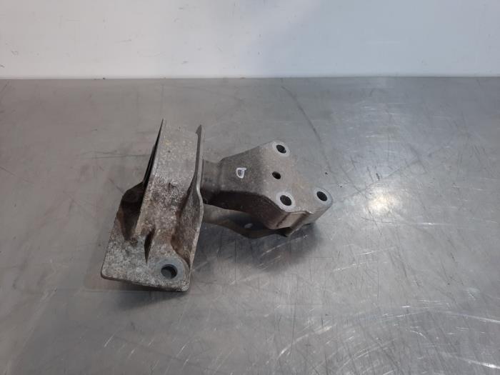 Support moteur Renault Clio