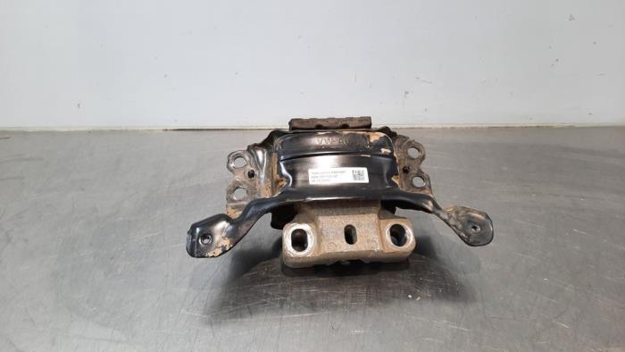 Gebruikte Motorrubber Skoda Karoq 2.0 TDI SCR Prijs € 24,20 Inclusief btw aangeboden door Autohandel Didier