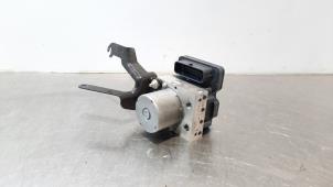 Gebruikte ABS Pomp Mazda CX-3 (DJ/DK) 2.0 SkyActiv-G 120 Prijs € 199,65 Inclusief btw aangeboden door Autohandel Didier