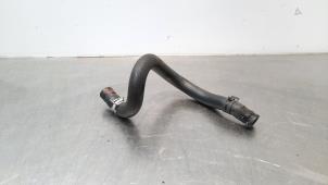 Gebruikte Radiateurslang Mazda CX-3 (DJ/DK) 2.0 SkyActiv-G 120 Prijs € 30,25 Inclusief btw aangeboden door Autohandel Didier