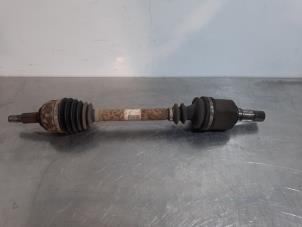 Gebruikte Homokineetas links-voor Renault Megane II (BM/CM) 1.9 dCi 130 Prijs € 60,50 Inclusief btw aangeboden door Autohandel Didier