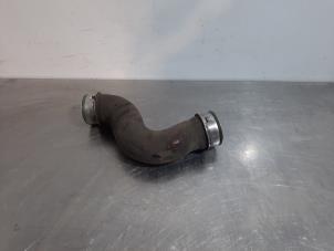 Gebruikte Intercooler Slang Volkswagen Touran (1T1/T2) 2.0 TDI 16V 136 Prijs € 39,93 Inclusief btw aangeboden door Autohandel Didier
