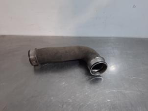 Gebruikte Intercooler Slang Volkswagen Touran (1T1/T2) 2.0 TDI 16V 136 Prijs € 39,93 Inclusief btw aangeboden door Autohandel Didier