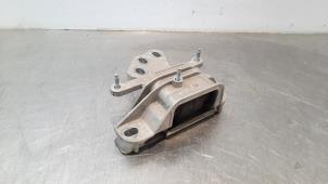 Gebruikte Motorsteun Ford Fiesta 7 1.0 EcoBoost 12V Prijs € 54,45 Inclusief btw aangeboden door Autohandel Didier