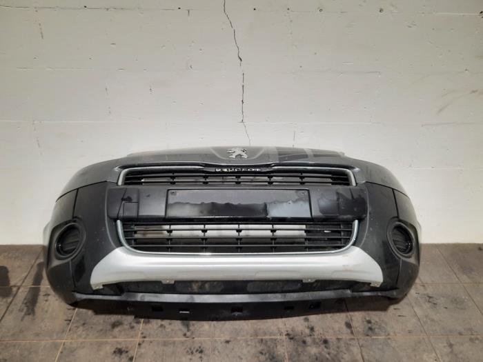 Voorbumper Peugeot Partner