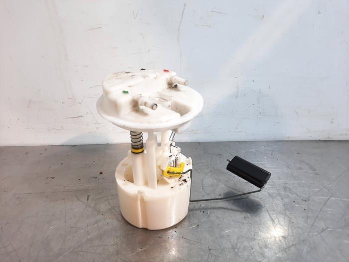 Gebruikte Tank element Pomp Renault Clio II Societe (SB) 1.5 dCi 65 Prijs € 54,45 Inclusief btw aangeboden door Autohandel Didier