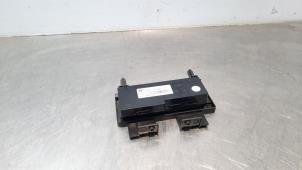 Gebruikte Bluetooth module Citroen C5 Aircross I (A4/AC/AJ/AR) 1.6 Turbo 180 16V Prijs € 54,45 Inclusief btw aangeboden door Autohandel Didier