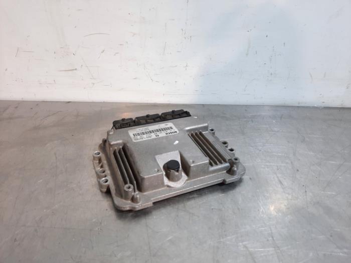 Ordinateur gestion moteur Renault Megane Scenic