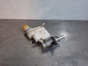 Gebruikte Hoofdremcilinder Jeep Renegade (BU) 1.6 Multijet 16V Prijs € 36,30 Inclusief btw aangeboden door Autohandel Didier