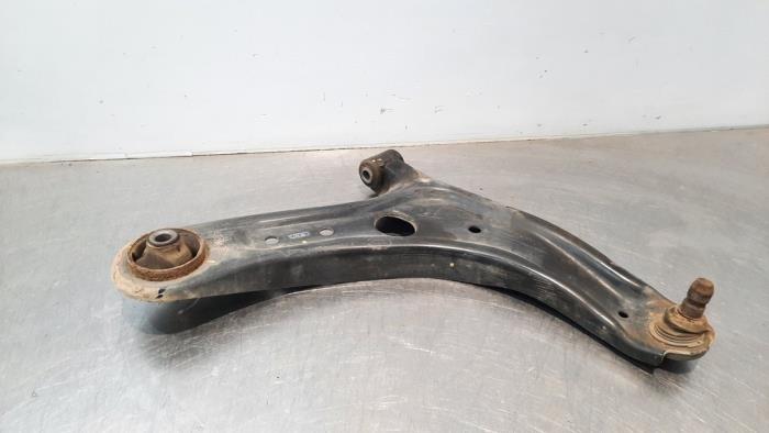 Bras de suspension avant droit Kia Stonic