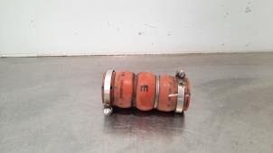 Gebruikte Intercooler Slang Opel Crossland (X) 1.2 Turbo 12V Prijs € 30,25 Inclusief btw aangeboden door Autohandel Didier