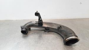 Gebruikte Luchtinlaat slang Landrover Discovery Sport (LC) 2.2 sd4 16V Prijs € 66,55 Inclusief btw aangeboden door Autohandel Didier