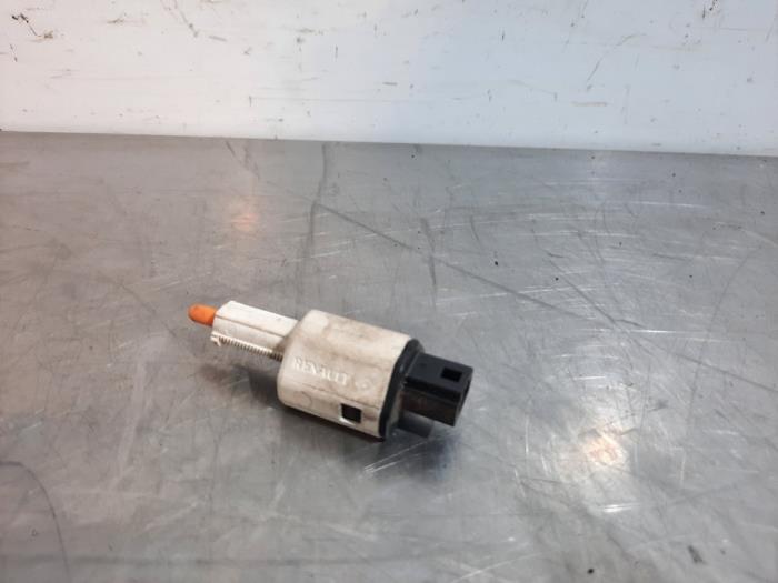 Brake light switch Renault Megane